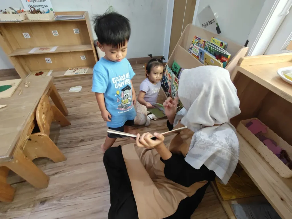 Membaca Buku